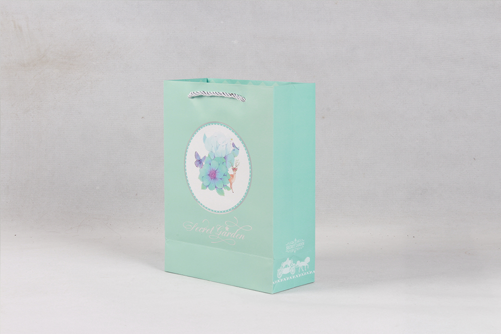 gerden中號精美禮品白卡紙袋定制 gerden中號精美禮品白卡紙袋定制