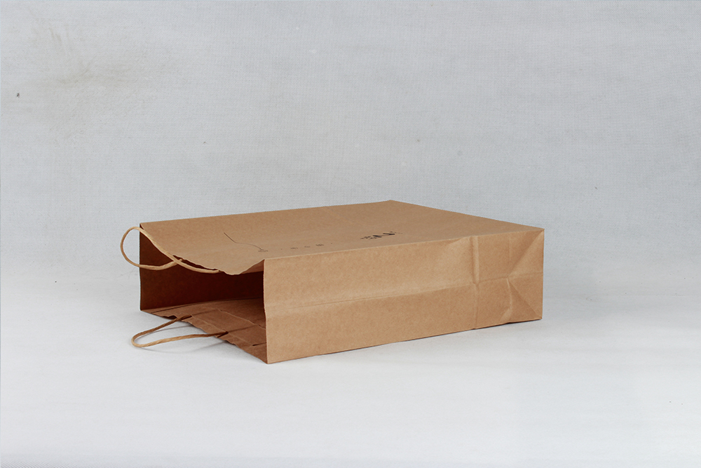 子田簡(jiǎn)約服裝牛皮紙袋定制 子田簡(jiǎn)約服裝牛皮紙袋定制