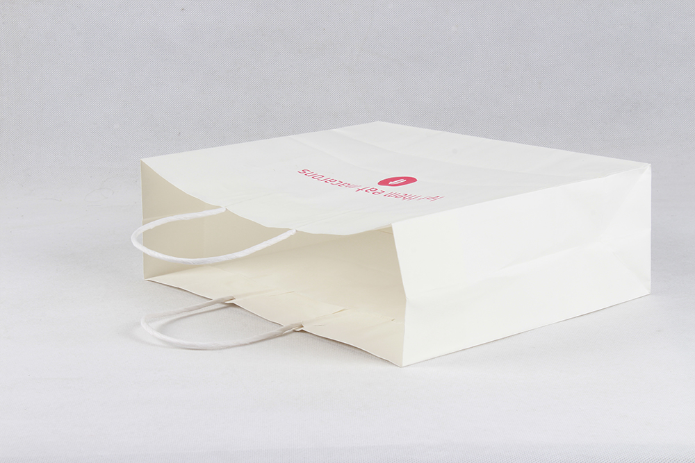 LETTE時尚服裝牛皮紙袋定制 LETTE時尚服裝牛皮紙袋定制