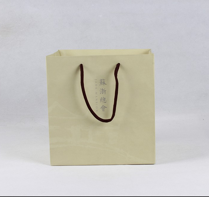 哪些因素會(huì)決定牛皮紙袋定制時(shí)的價(jià)格？